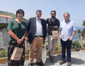 Los geoparques de Grutas del Palacio y de la Costa Vasca inician un camino de colaboraci&oacute;n